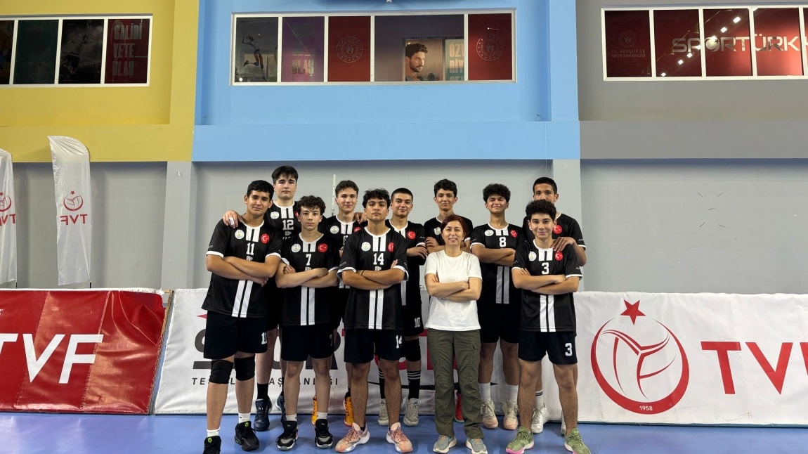 SFL VOLEYBOL GÜNLÜĞÜ: ERKEKLER SAHADA, SKOR NET!