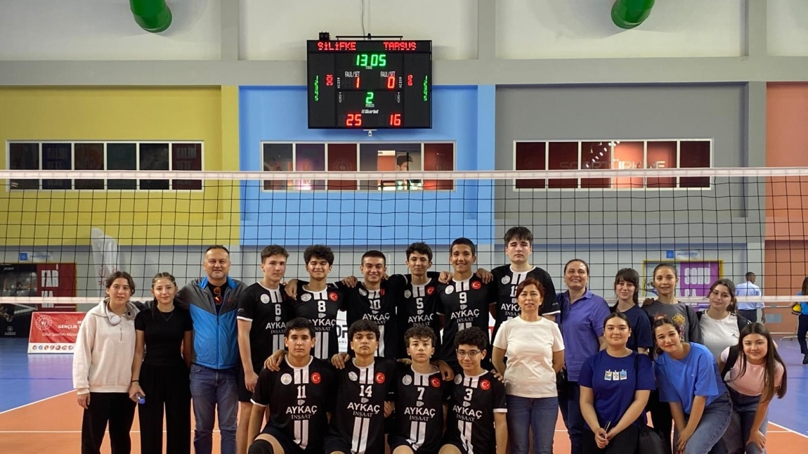 ERKEK VOLEYBOL TAKIMIMIZDAN YENİ SKOR